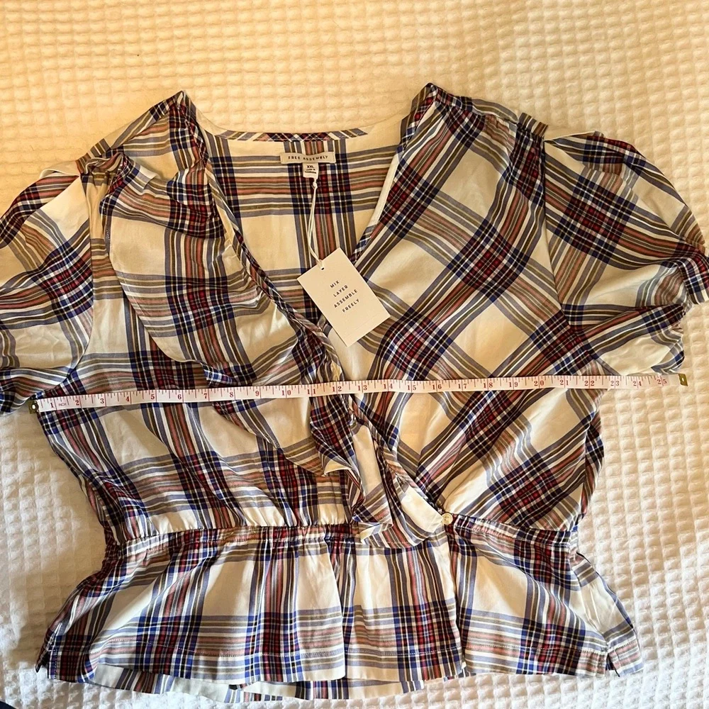 Free Assembly Women’s Plaid Ruffle Wrap Top Blouse Size XXL Curvy - Picture 10 of 10